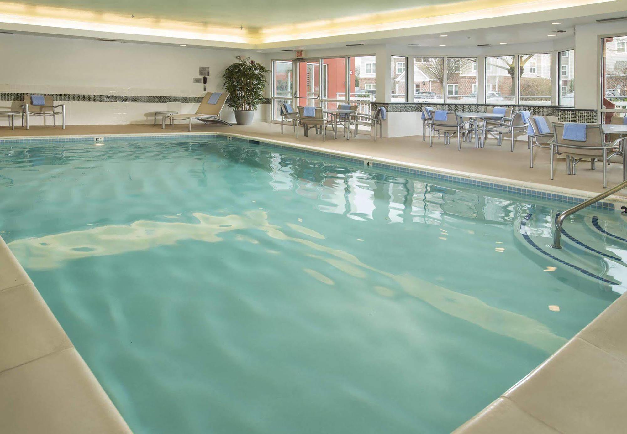 Fairfield Inn & Suites By Marriott Frederick Extérieur photo